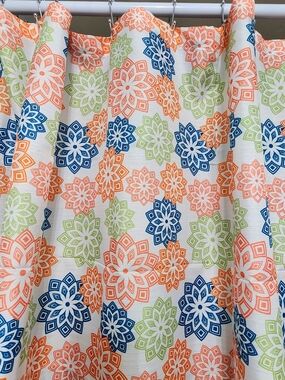 2pc Shower Curtain Floral Medallion in Coral, Navy & Sage With Metal Hooks New